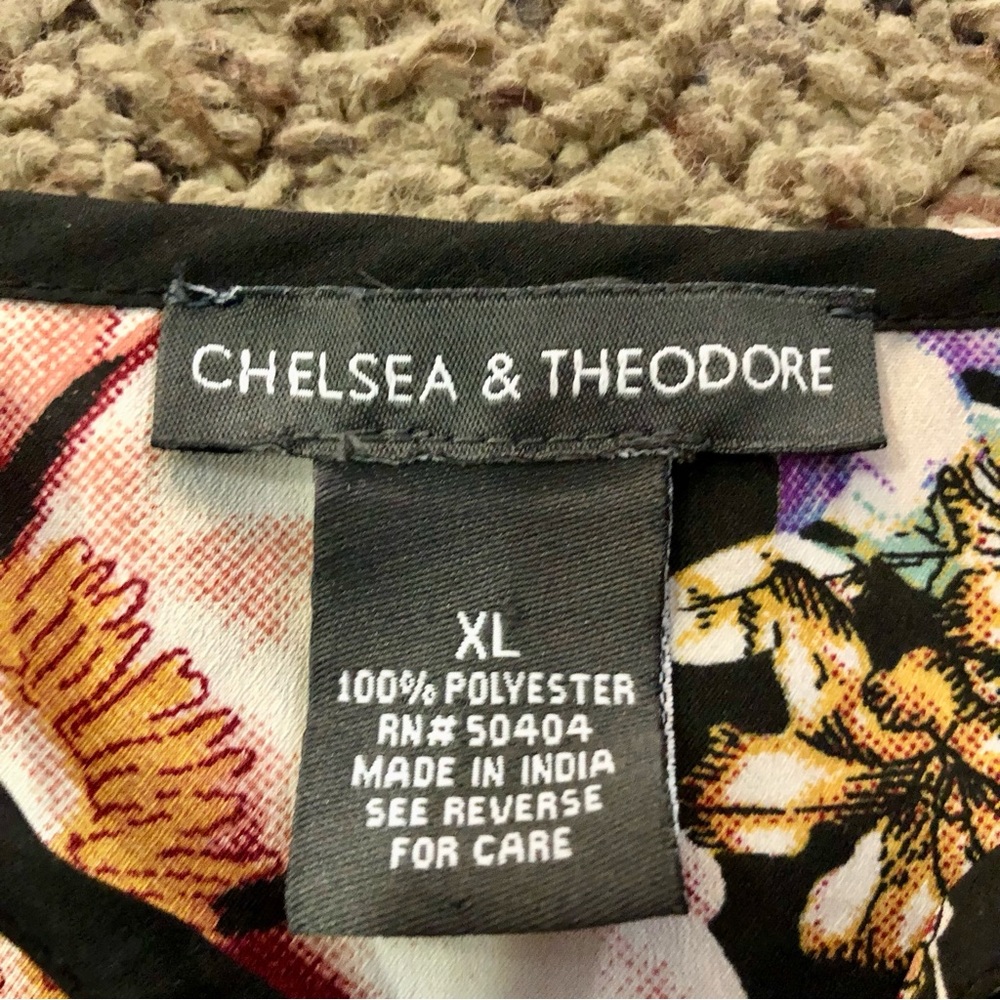 Chelsea & Theodore Blouse Womens XL Used Black Floral - Picture 7 of 15